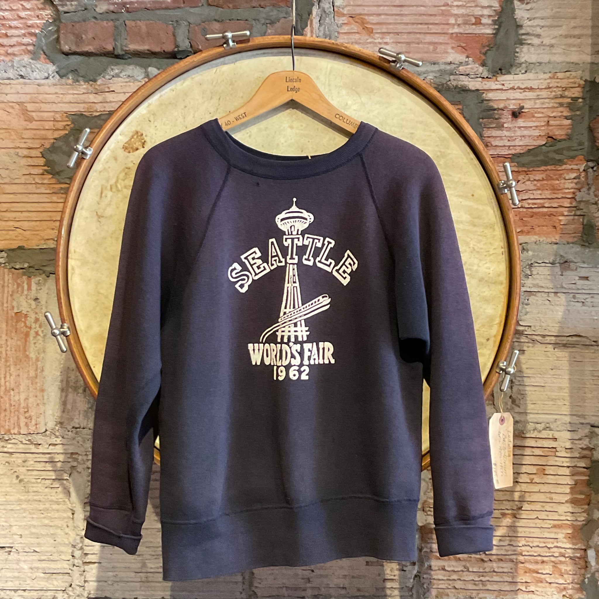 Vintage 1962 Seattle Worlds Fair Spruce Mayo Raglan Sweatshirt